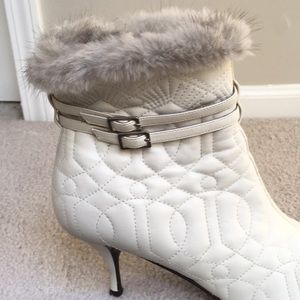 Couture Donald J Pliner Ivory Boot w Mink Trim